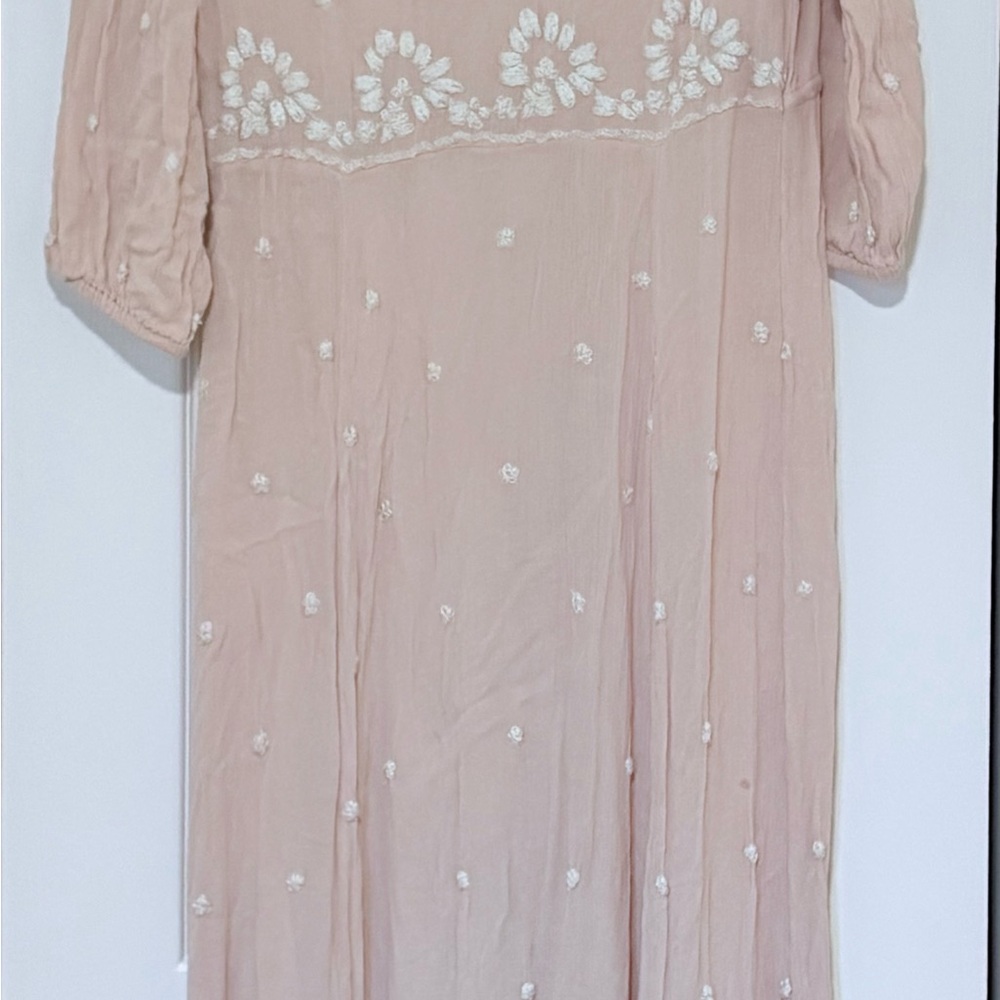 Embroidered Midi Dress with white Floral Design - Picture 3 of 6